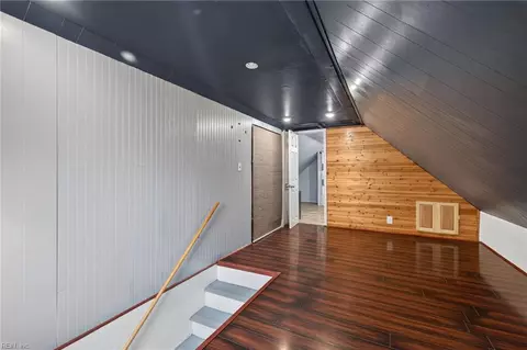 Entry Way - 4710 Lind St, Norfolk, VA 23513 photo 5 of 5