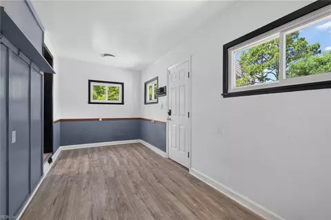 Entry Way - 4710 Lind St, Norfolk, VA 23513 photo 3 of 5