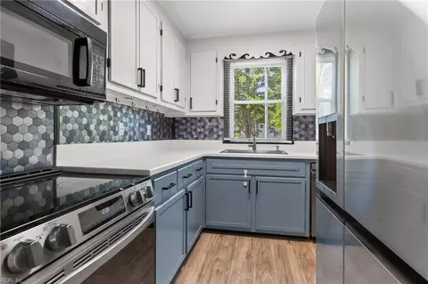 Kitchen - 4710 Lind St, Norfolk, VA 23513 photo 1 of 2