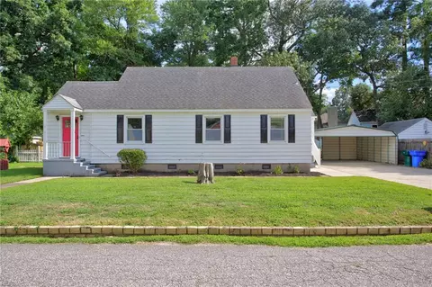 14 Alpine St, Newport News, VA 23606