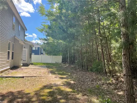 Exterior - 2147 Redgate Dr, Suffolk, VA 23434 photo 5 of 9