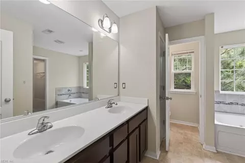 Bath - 2147 Redgate Dr, Suffolk, VA 23434 photo 1 of 3