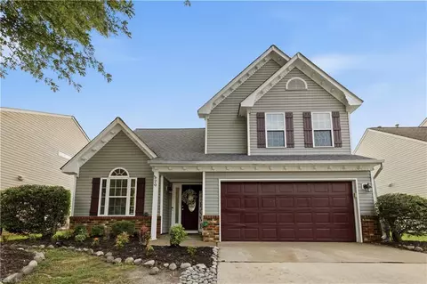 20 Centre Port Cir, Portsmouth, VA 23703