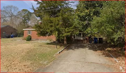 1713 Greenhouse Rd, Virginia Beach, VA 23455
