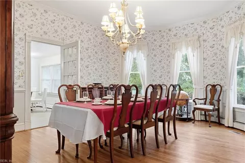 Dining - 34079 Seaside Rd, Painter, VA 23420 photo 2 of 3