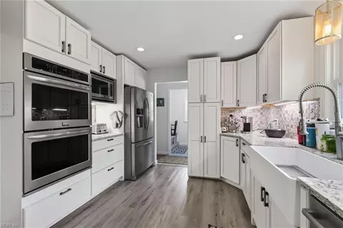 Kitchen - 1908 Benefit Rd, Chesapeake, VA 23322 photo 3 of 4