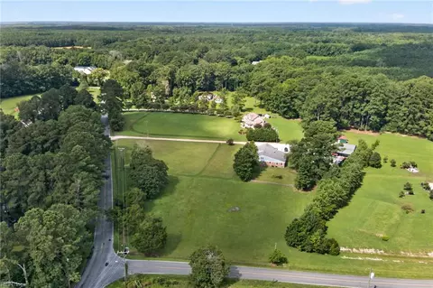 View/Area - 1908 Benefit Rd, Chesapeake, VA 23322 photo 2 of 2