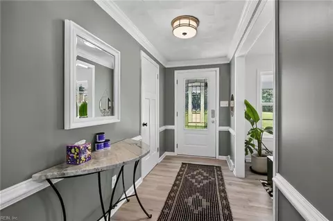 Entry Way - 1908 Benefit Rd, Chesapeake, VA 23322 photo 1 of 4