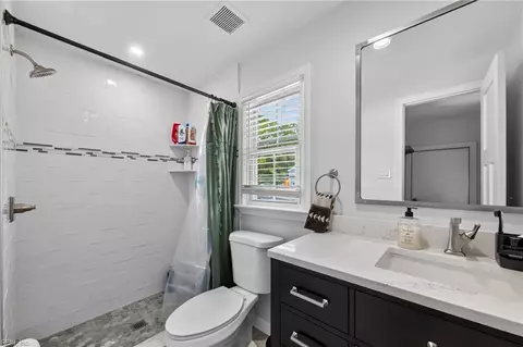 Bath - 1908 Benefit Rd, Chesapeake, VA 23322 photo 1 of 7