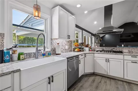 Kitchen - 1908 Benefit Rd, Chesapeake, VA 23322 photo 2 of 4