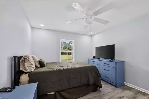 Bedroom - 1908 Benefit Rd, Chesapeake, VA 23322 photo 7 of 8