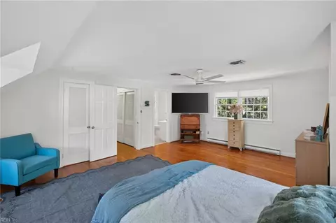 Bedroom - 341 Wrexham Ct, Hampton, VA 23669 photo 5 of 6