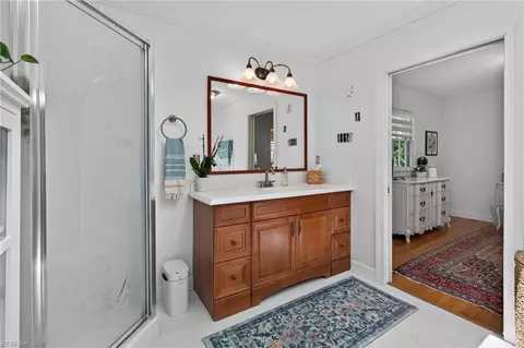 Bath - 341 Wrexham Ct, Hampton, VA 23669 photo 1 of 5