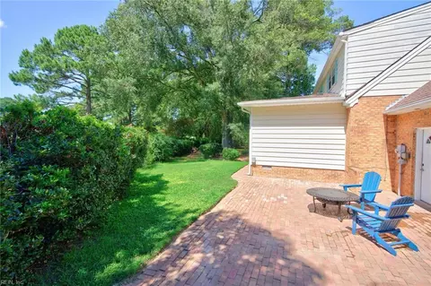 Exterior - 341 Wrexham Ct, Hampton, VA 23669 photo 6 of 8