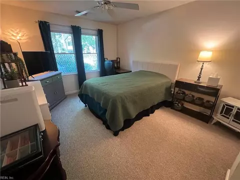 Bedroom - 5 Salt Marsh Quay Quay #5A, Hampton, VA 23666 photo 1 of 2