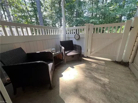Exterior - 5 Salt Marsh Quay Quay #5A, Hampton, VA 23666 photo 1 of 10