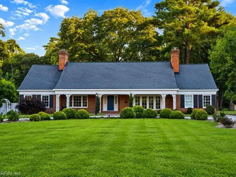 812 Riverside Dr, Newport News, VA 23606