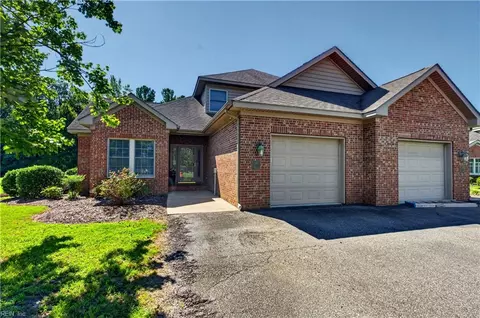 136 Golf Club Dr #A, Elizabeth City, NC 27909