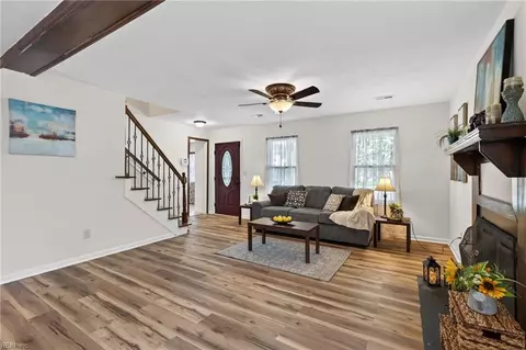3441 Forest Glen Rd, Virginia Beach, VA 23452