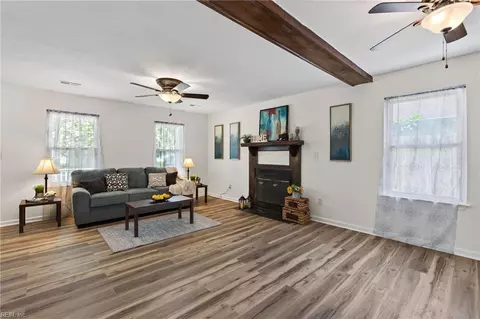 3441 Forest Glen Rd, Virginia Beach, VA 23452