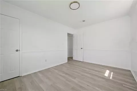 Bedroom - 2 Butler Farm Rd, Hampton, VA 23666 photo 6 of 6
