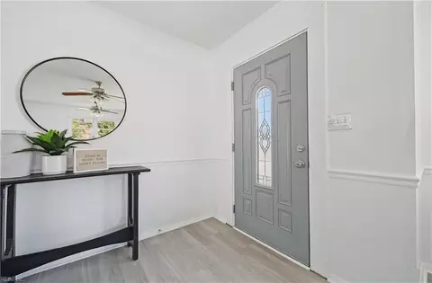 Entry Way - 2 Butler Farm Rd, Hampton, VA 23666 photo 1 of 1