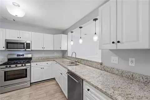 Kitchen - 2204 Lesner Cres #101, Virginia Beach, VA 23451 photo 1 of 4