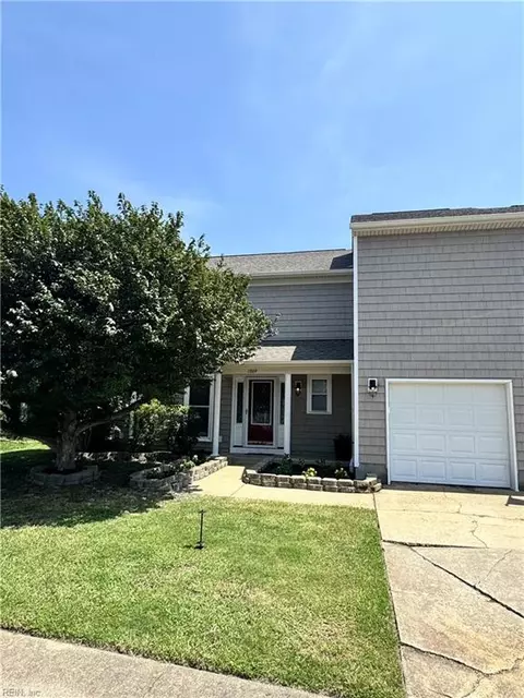 1869 Tolstoy Dr, Virginia Beach, VA 23454