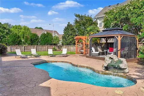 2472 Las Brisas Dr, Virginia Beach, VA 23456