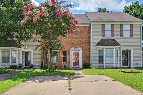 5 Tidal Ct, Portsmouth, VA 23703