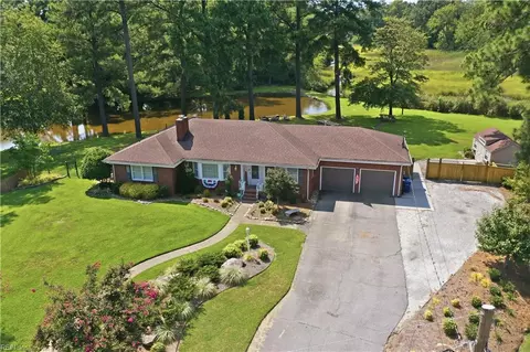 5225 Amherst Dr, Portsmouth, VA 23703