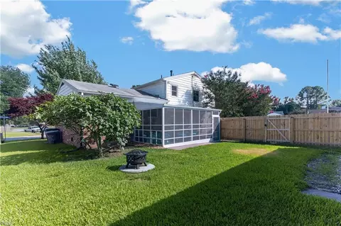 Exterior - 40 Southwind Dr, Hampton, VA 23669 photo 5 of 7