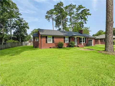 Exterior - 2948 Tyre Neck Rd, Chesapeake, VA 23321 photo 3 of 5