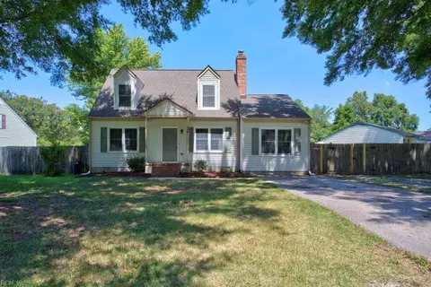 108 Gregory Dr, Carrollton, VA 23314