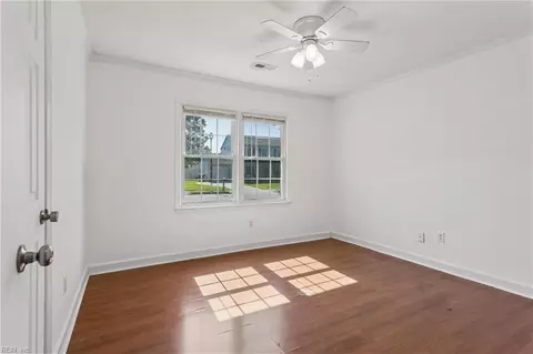 Bedroom - 9 Westmont Dr, Hampton, VA 23666 photo 1 of 6