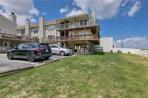 Exterior - 1048 E Ocean View Ave, Norfolk, VA 23503 photo 7 of 7