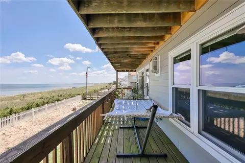 Exterior - 1048 E Ocean View Ave, Norfolk, VA 23503 photo 3 of 7