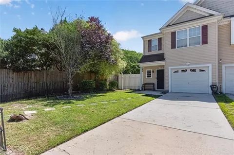 Exterior - 2000 Paramont Ave, Chesapeake, VA 23320 photo 4 of 4
