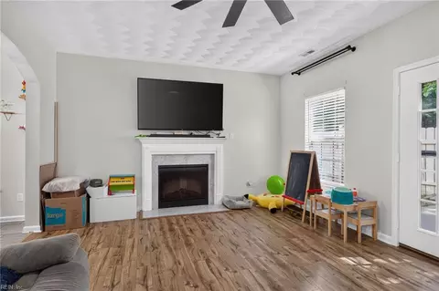 Living - 2000 Paramont Ave, Chesapeake, VA 23320 photo 1 of 1