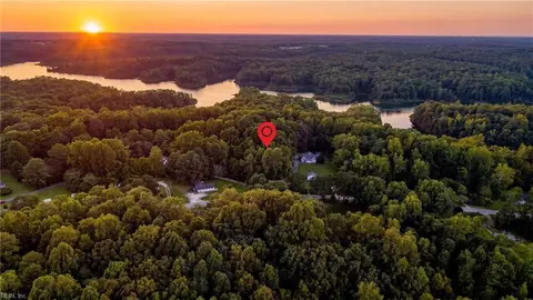 2952 Chickahominy Rd, James City County, VA 23168