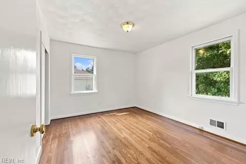 Bedroom - 5812 Beechwalk Dr, Virginia Beach, VA 23464 photo 1 of 6