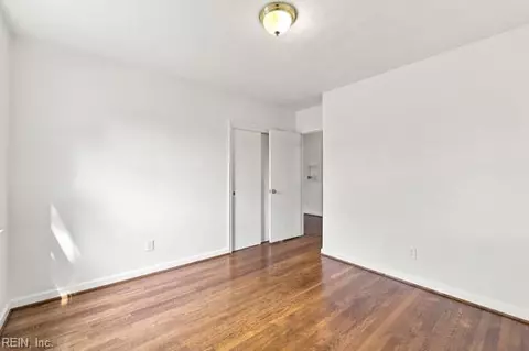 Bedroom - 5812 Beechwalk Dr, Virginia Beach, VA 23464 photo 5 of 6