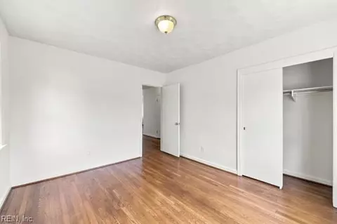 Bedroom - 5812 Beechwalk Dr, Virginia Beach, VA 23464 photo 2 of 6