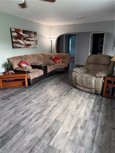 Living - 2970 Murray Ave, Norfolk, VA 23518 photo 2 of 2
