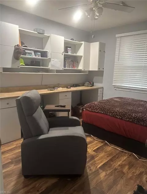 Bedroom - 2970 Murray Ave, Norfolk, VA 23518 photo 2 of 2