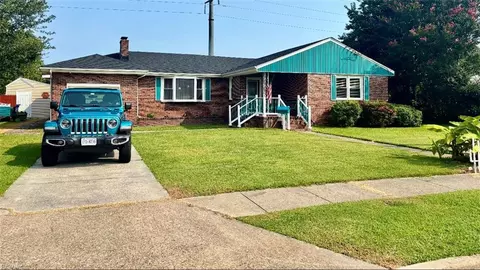Exterior - 2970 Murray Ave, Norfolk, VA 23518 photo 2 of 7