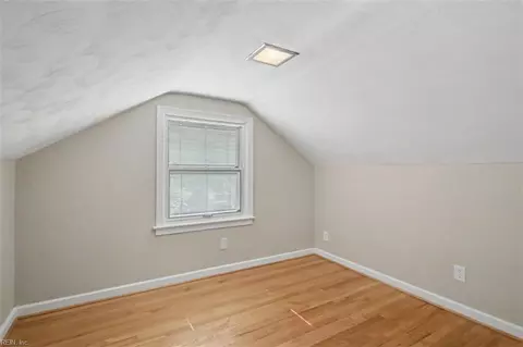 Bedroom - 12 Pine Cone Dr, Hampton, VA 23669 photo 5 of 5