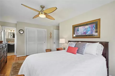 Bedroom - 12 Pine Cone Dr, Hampton, VA 23669 photo 2 of 5