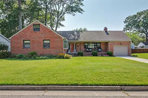 Exterior - 12 Pine Cone Dr, Hampton, VA 23669 photo 6 of 6