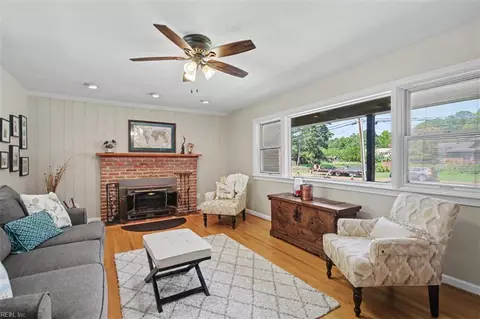Living - 12 Pine Cone Dr, Hampton, VA 23669 photo 1 of 2